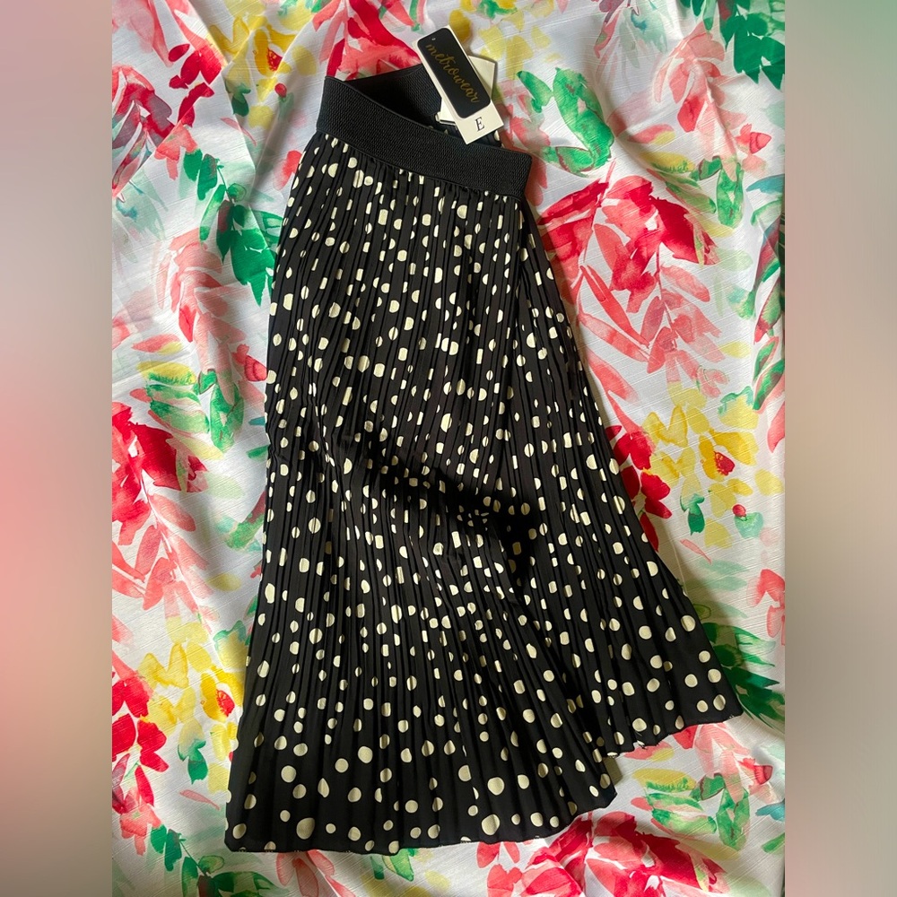🎁 WOMENS POLKA DOT ASYMMETRICAL SKIRT!🎁